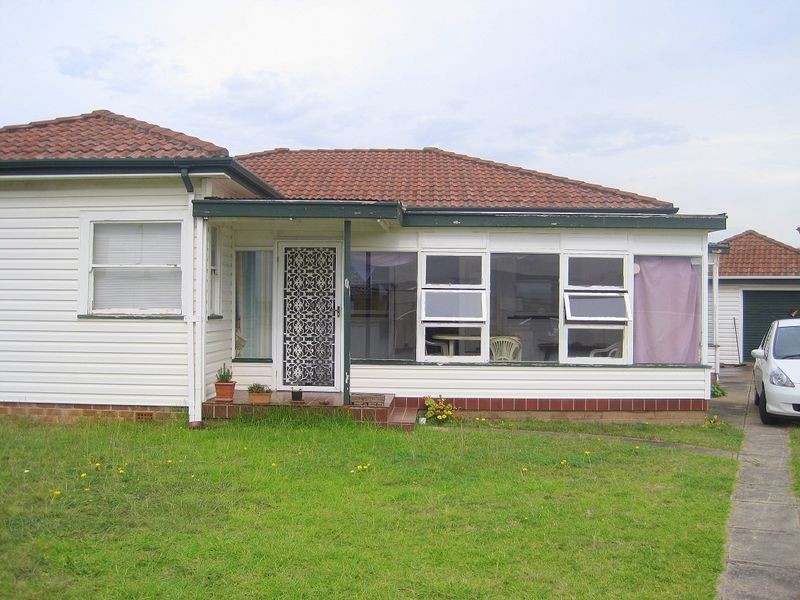 13 Towradgi Road, Towradgi NSW 2518