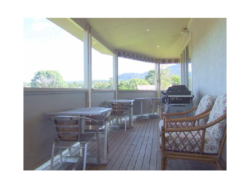2/93 Albert Street, Unanderra NSW 2526