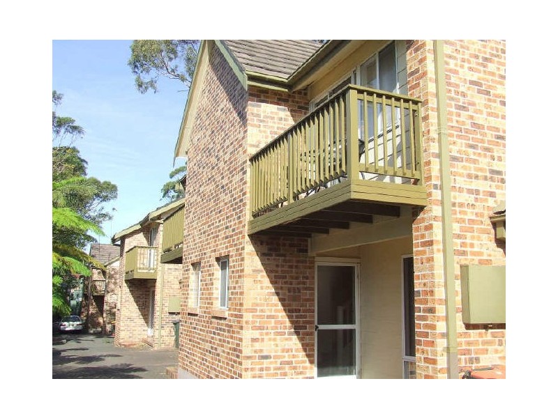 2/10 The Avenue, Corrimal NSW 2518