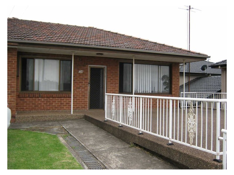 1/54 Bridge Street, Coniston NSW 2500