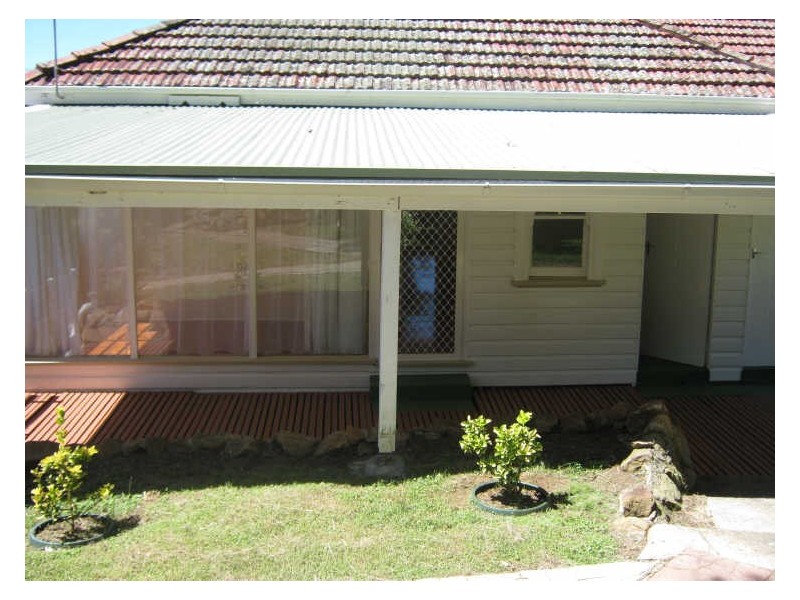 4 McKenzie Avenue, Wollongong NSW 2500