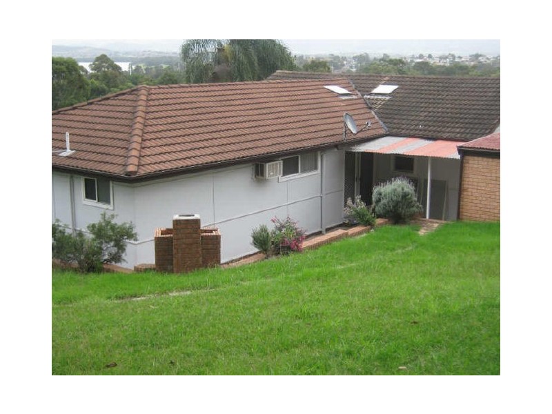 9 Gillard Street, Berkeley NSW 2506