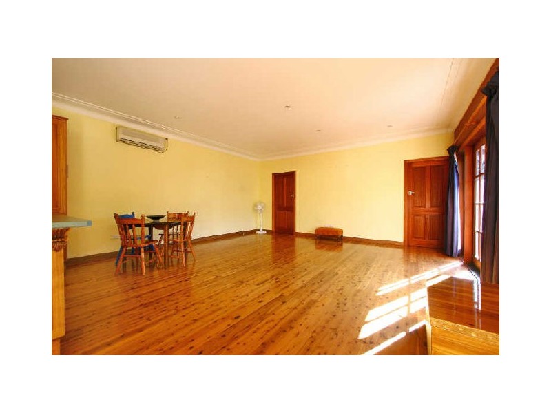 125 Heaslip Street, Mangerton NSW 2500