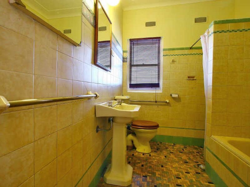 125 Heaslip Street, Mangerton NSW 2500