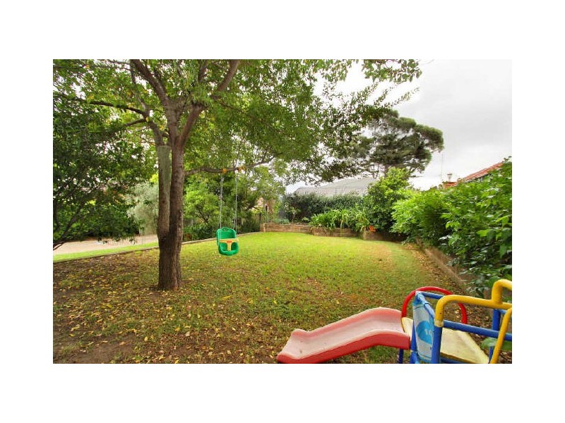 35 Dempster Street, Wollongong NSW 2500