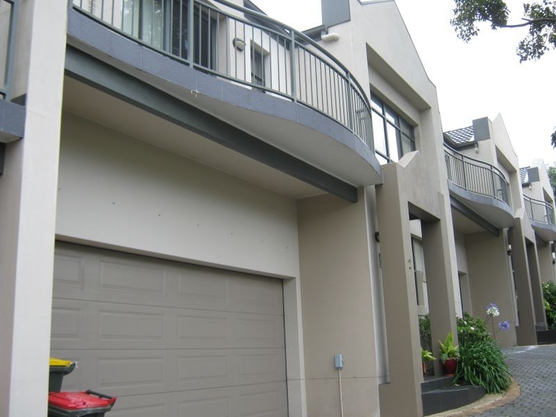 2/6 Barker Street, Balgownie NSW 2519