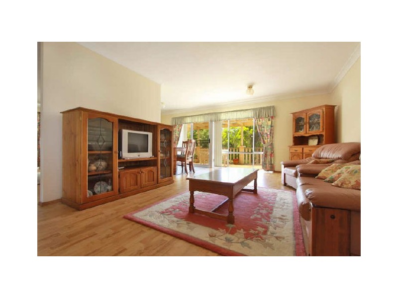 20 Deenyi Close, Cordeaux Heights NSW 2526