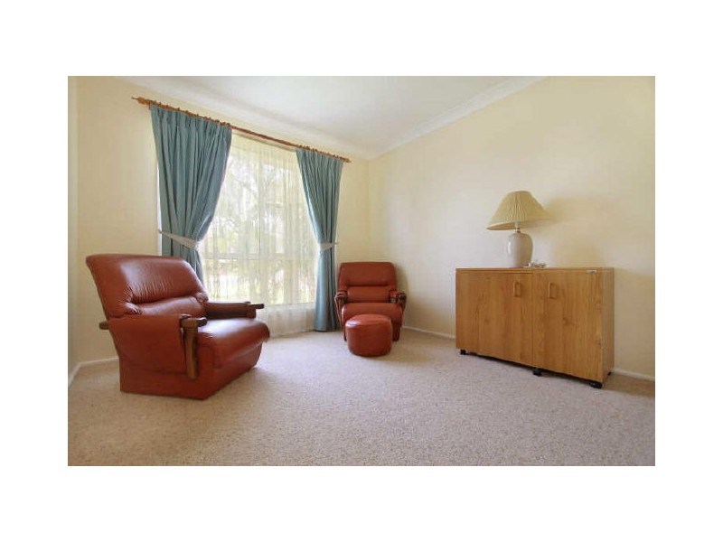 20 Deenyi Close, Cordeaux Heights NSW 2526