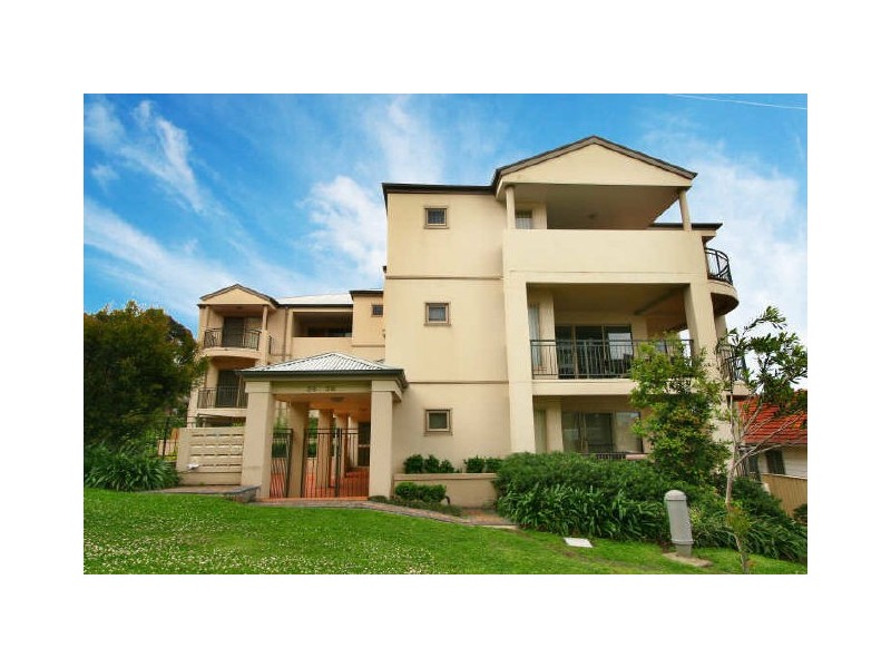 1/36-38 Loftus Street, Wollongong NSW 2500