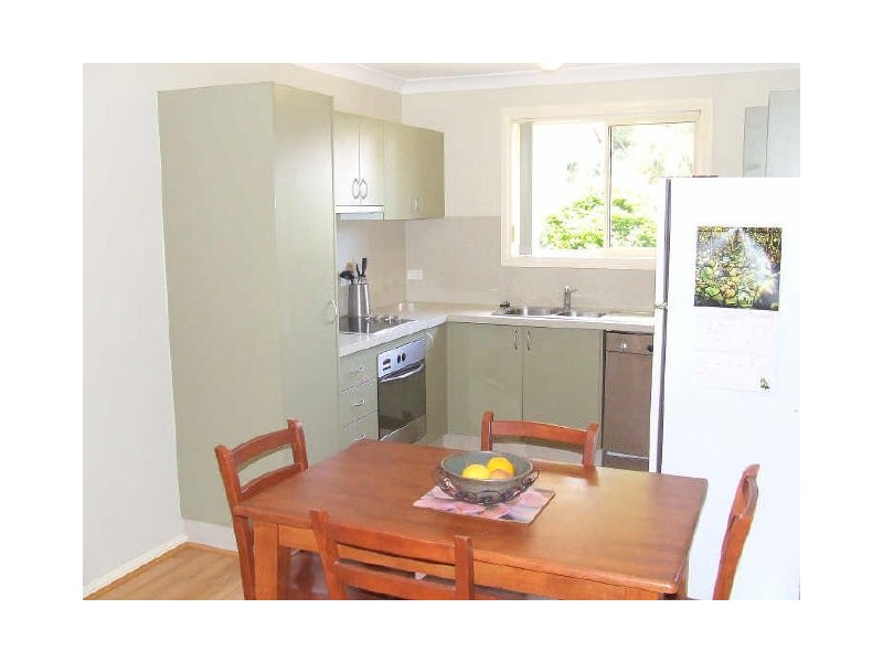 2/118 Hopewood Crescent, Fairy Meadow NSW 2519