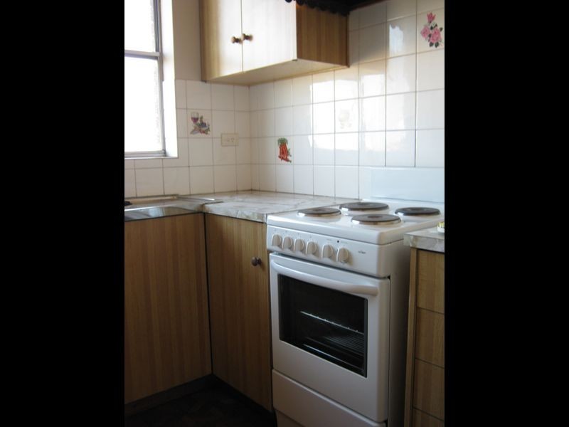 1/5 Buena Vista Street, Lake Heights NSW 2502