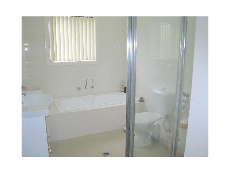 5/59a Ranchby Avenue, Lake Heights NSW 2502