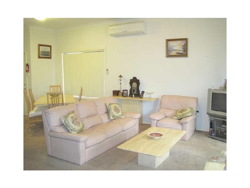 5/59a Ranchby Avenue, Lake Heights NSW 2502