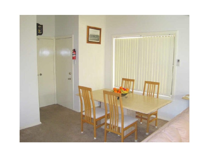 5/59a Ranchby Avenue, Lake Heights NSW 2502