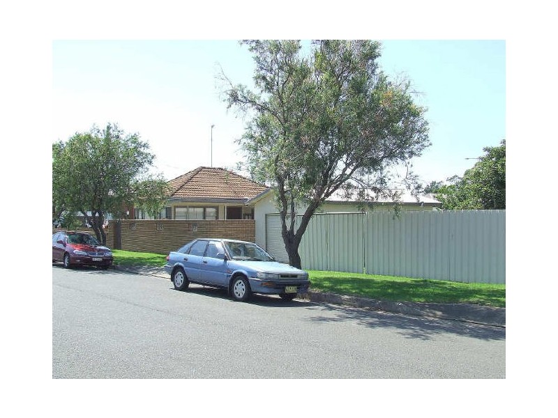 55 Elliotts Road, Fairy Meadow NSW 2519