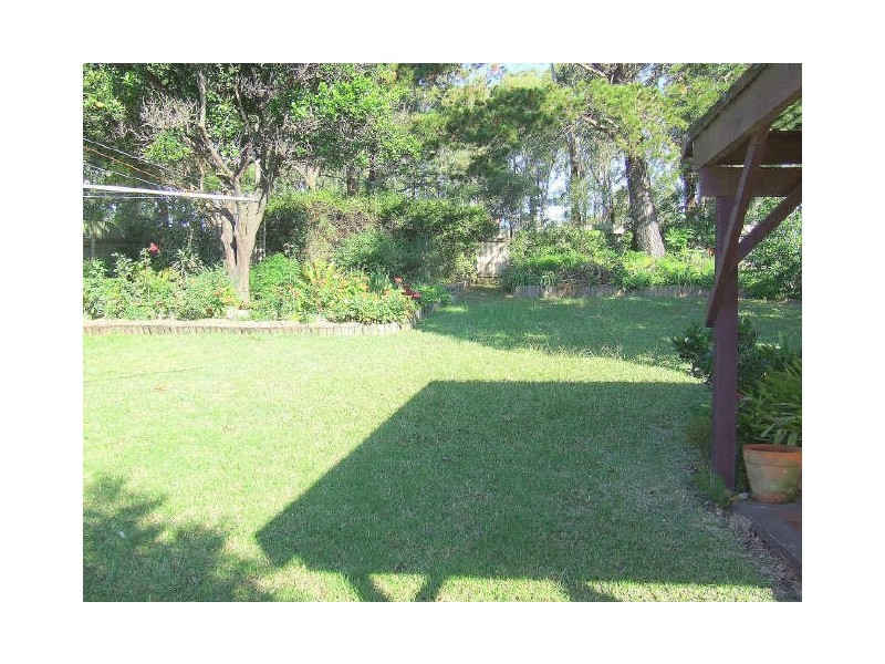118 Old Lake Entrance Road, Oak Flats NSW 2529