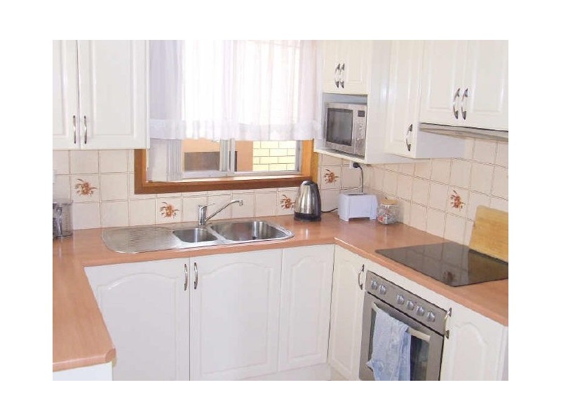118 Old Lake Entrance Road, Oak Flats NSW 2529