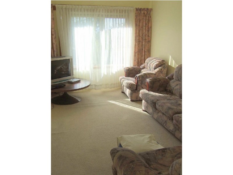 118 Old Lake Entrance Road, Oak Flats NSW 2529
