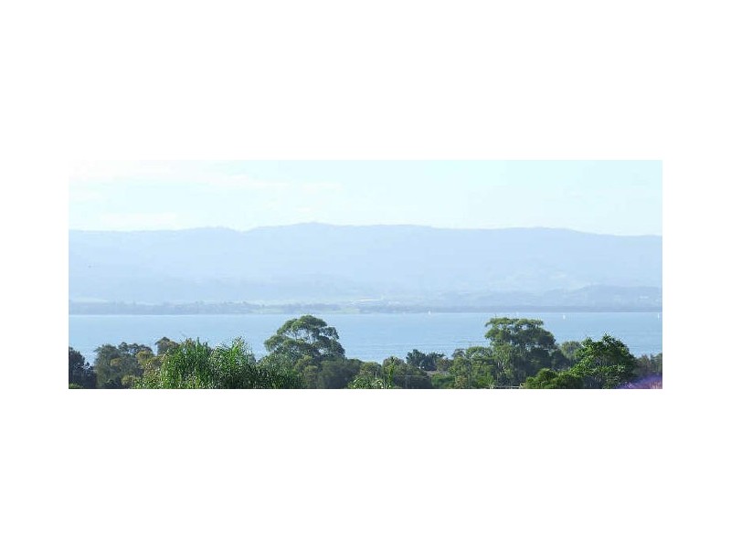 118 Old Lake Entrance Road, Oak Flats NSW 2529