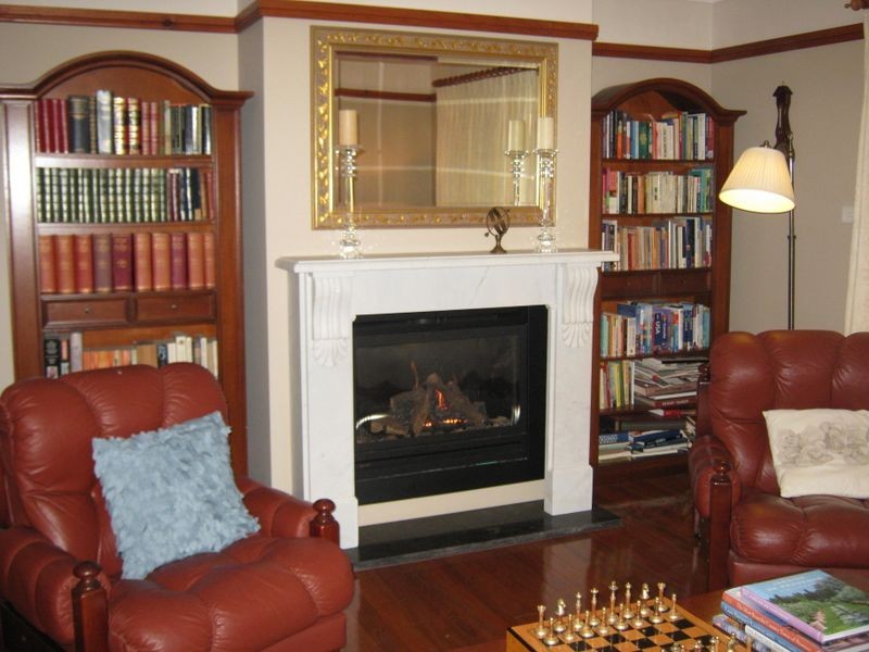 8 Hannah Close, Figtree NSW 2525