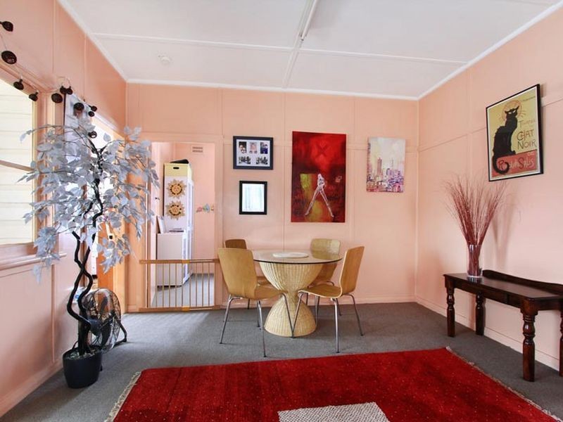 107-109 The Avenue, Coniston NSW 2500