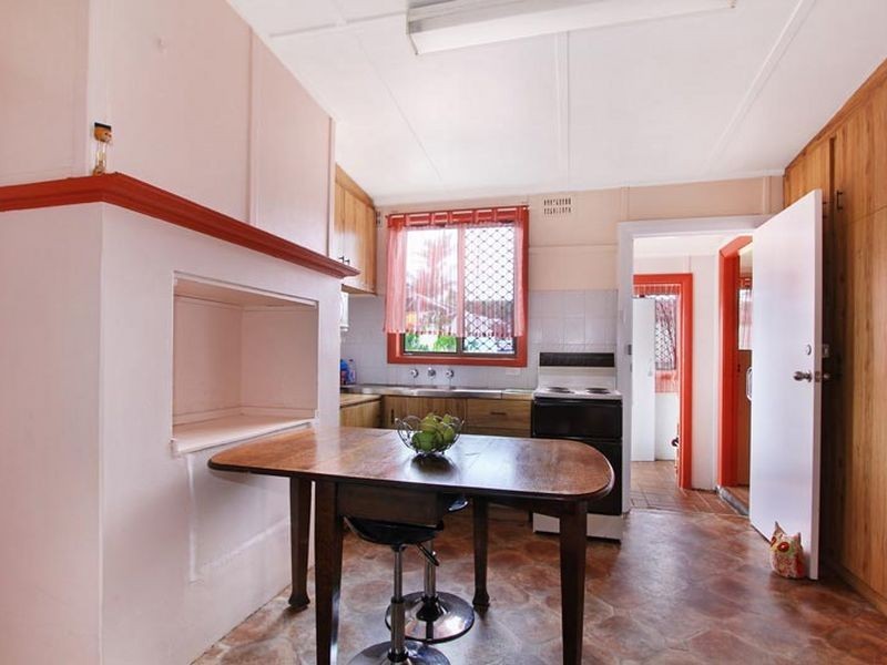 107-109 The Avenue, Coniston NSW 2500