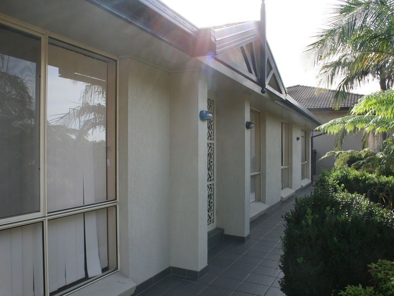 16 Sandalwood Road, Farmborough Heights NSW 2526