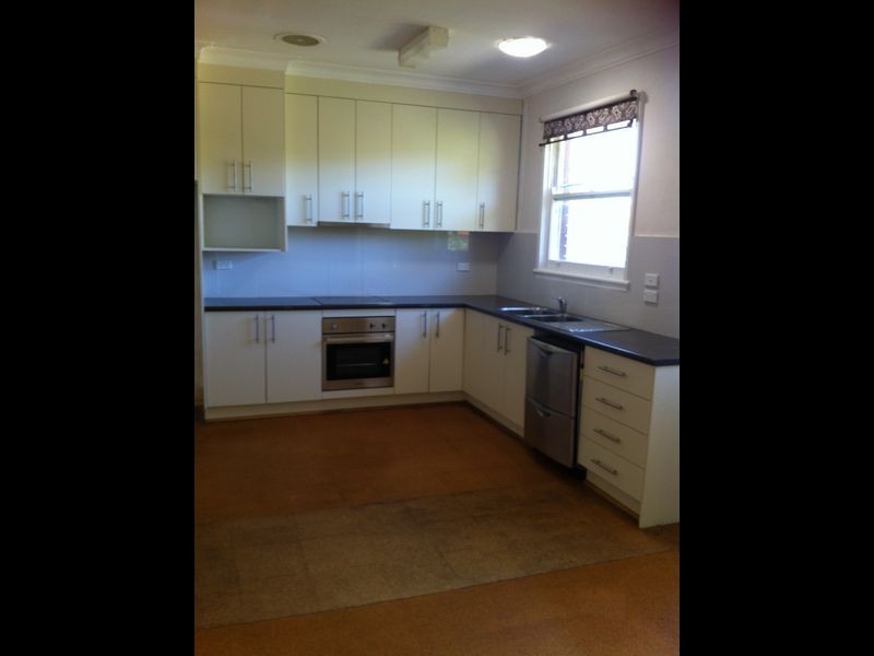 20 Nioka Avenue, Keiraville NSW 2500