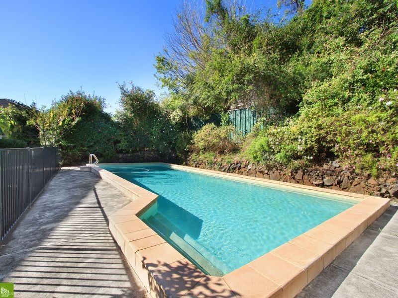 1 Colleen Grove, Mangerton NSW 2500