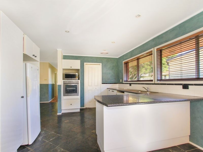 26 Gowan Brae Avenue, Mount Ousley NSW 2519
