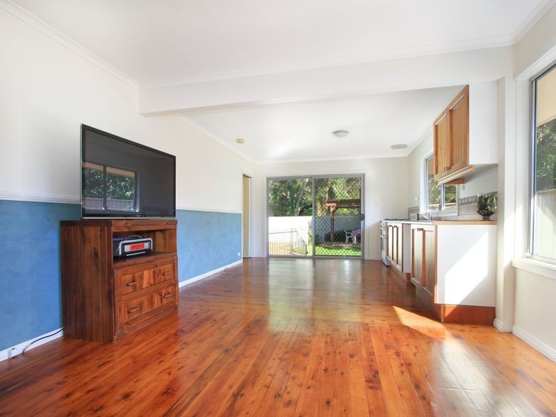26 Gowan Brae Avenue, Mount Ousley NSW 2519