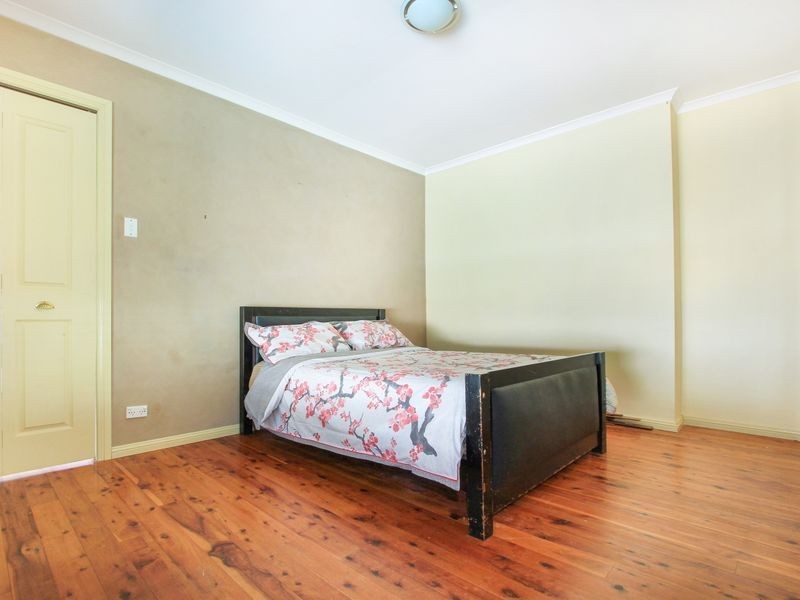 26 Gowan Brae Avenue, Mount Ousley NSW 2519