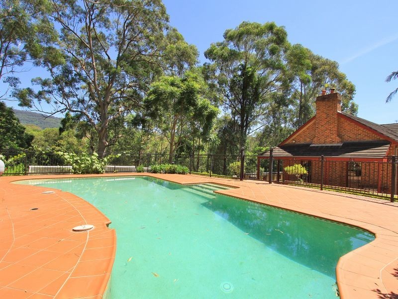 183 Derribong Drive, Cordeaux Heights NSW 2526