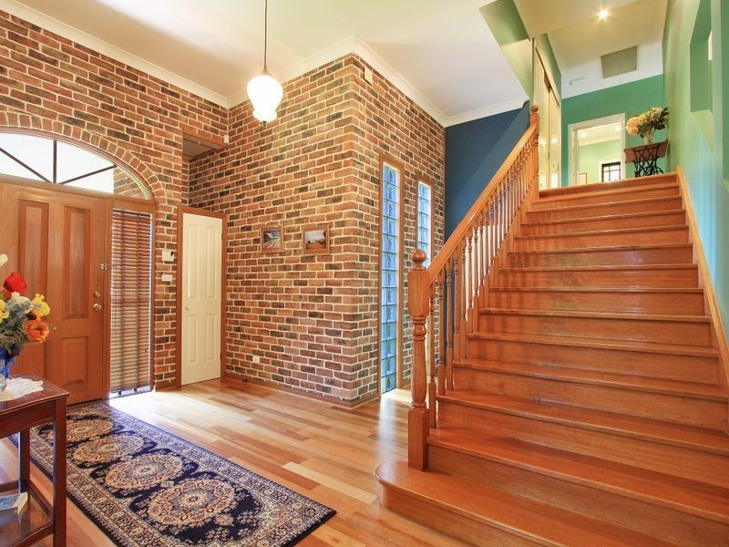 183 Derribong Drive, Cordeaux Heights NSW 2526