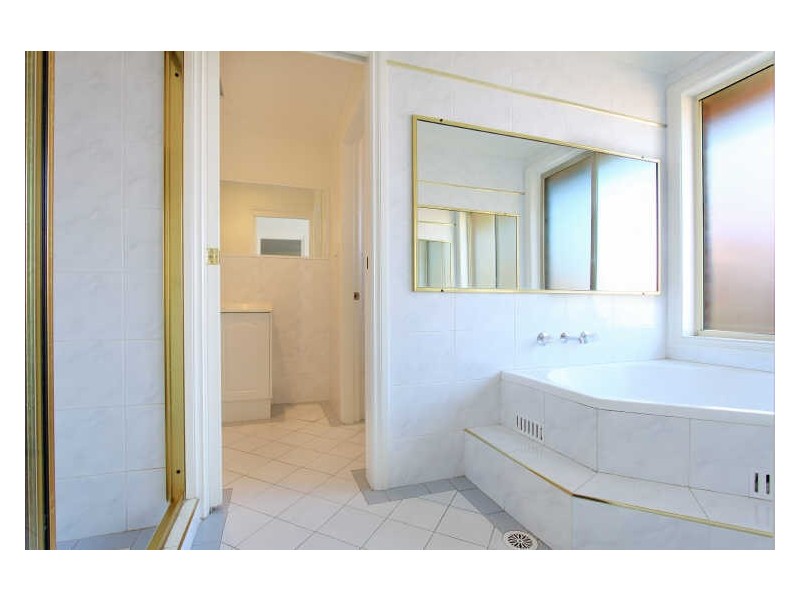 3/6A William Street, Unanderra NSW 2526