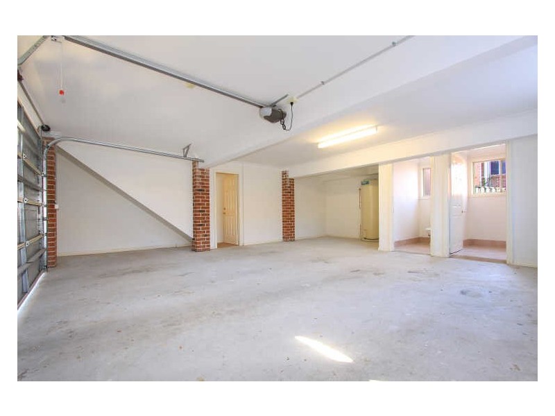 3/6A William Street, Unanderra NSW 2526