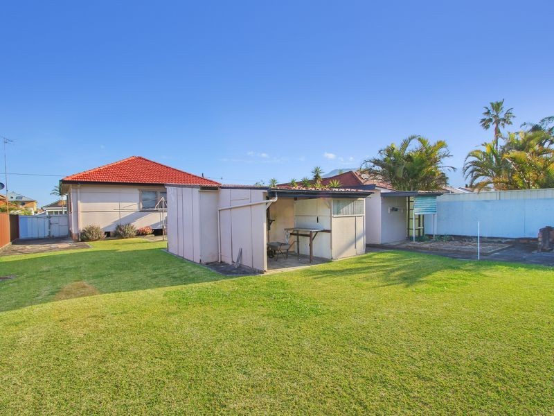 8 Balfour Street, Fairy Meadow NSW 2519