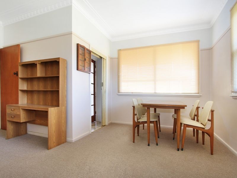 8 Balfour Street, Fairy Meadow NSW 2519