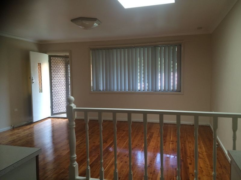 2/5 Rachel Cres, Figtree NSW 2525