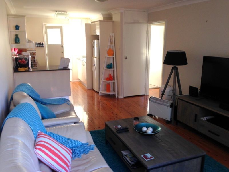 1/8 Buckle Crescent, West Wollongong NSW 2500