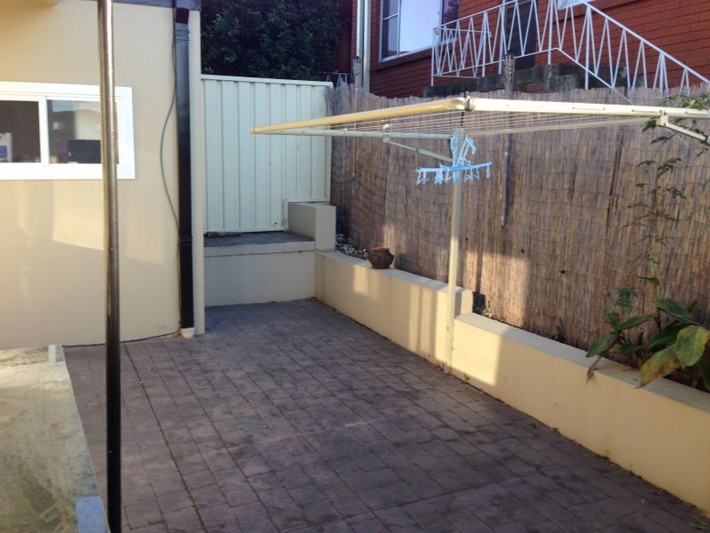 1/8 Buckle Crescent, West Wollongong NSW 2500