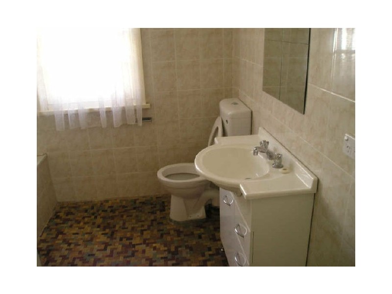 283 Cooper Rd, Yagoona NSW 2199