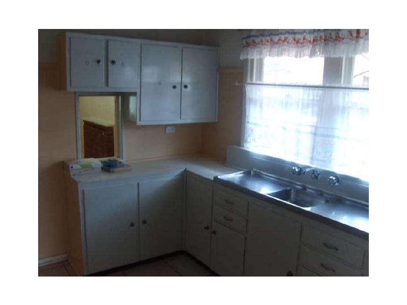 27 Simmons Street, Revesby NSW 2212