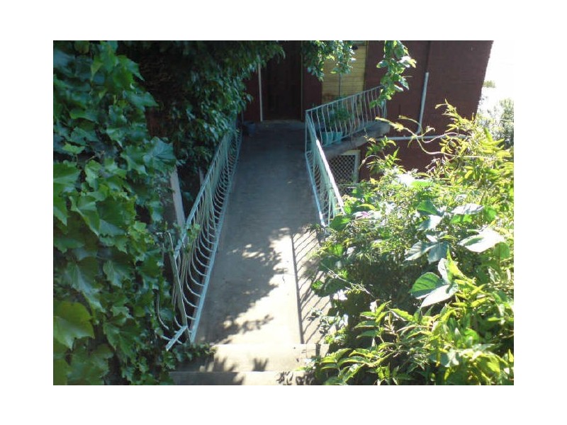 4 Dinjerra Crescent, Oatley NSW 2223