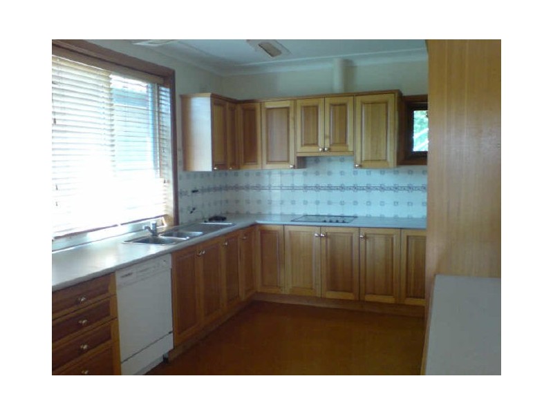 4 Dinjerra Crescent, Oatley NSW 2223