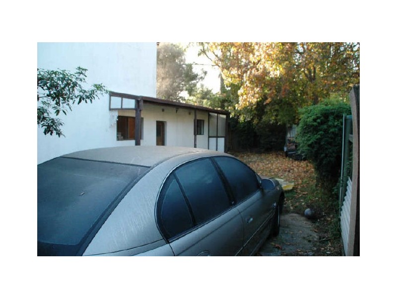 16 St Peters St, St Peters NSW 2044