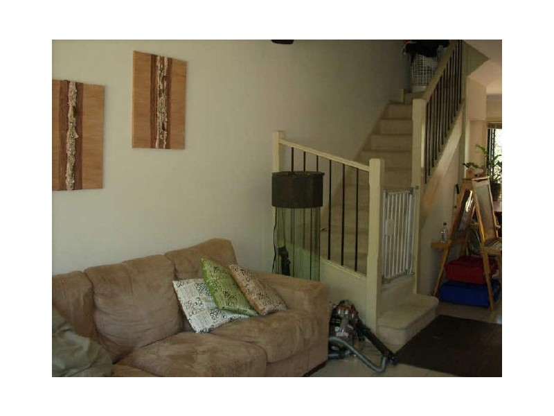 2/12 Arnold Avenue, Yagoona NSW 2199