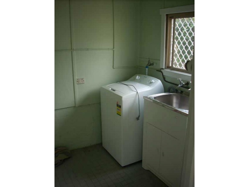 3 Larien Cres, Birrong NSW 2143