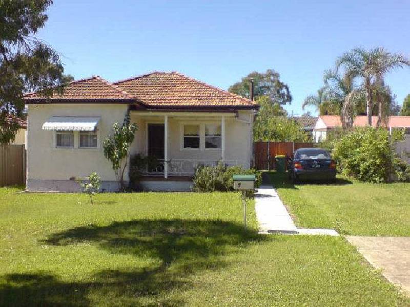 9 Robertson Road, Chester Hill NSW 2162