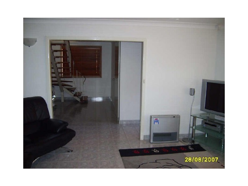 6 Arana Close, Georges Hall NSW 2198